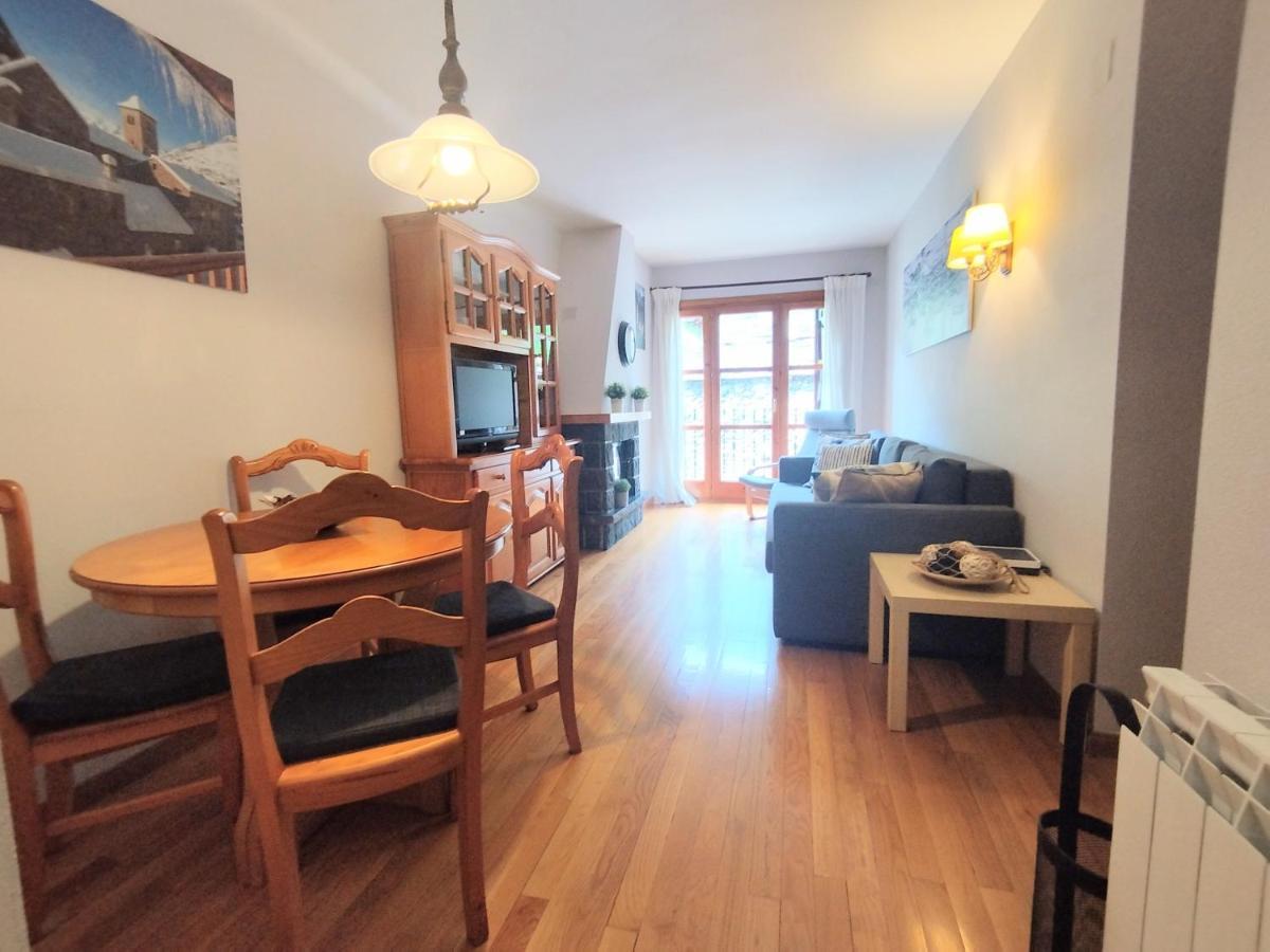 Apartmán Check-In Casas Sinoantonio Benasque Exteriér fotografie